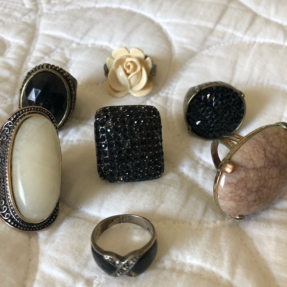 Forever 21 Jewelry - Fashionable Ring Bundle